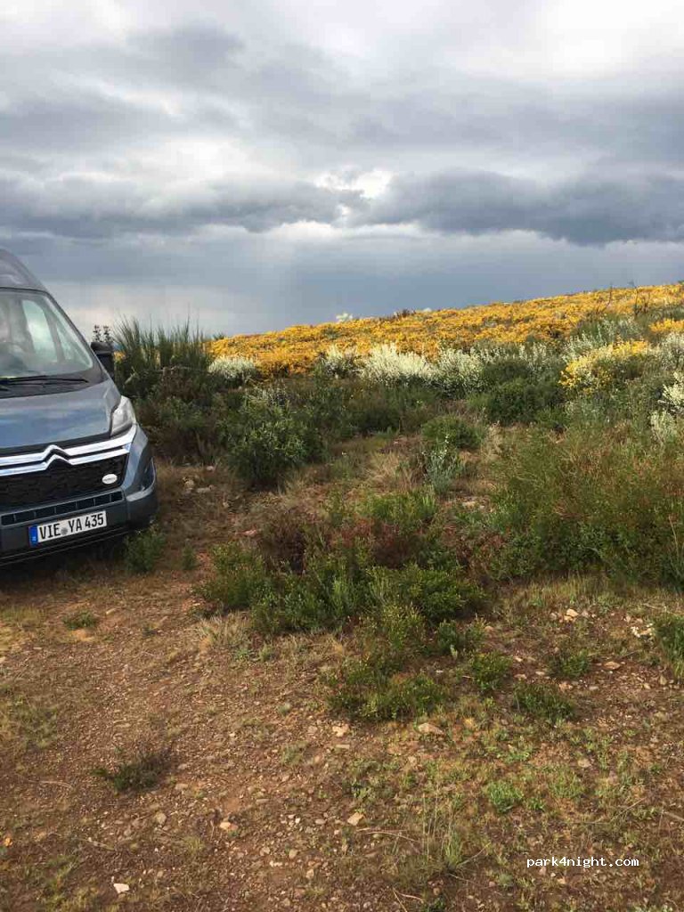 Q.Ta Da Macieirinha,Unnamed Road thumbnail 2