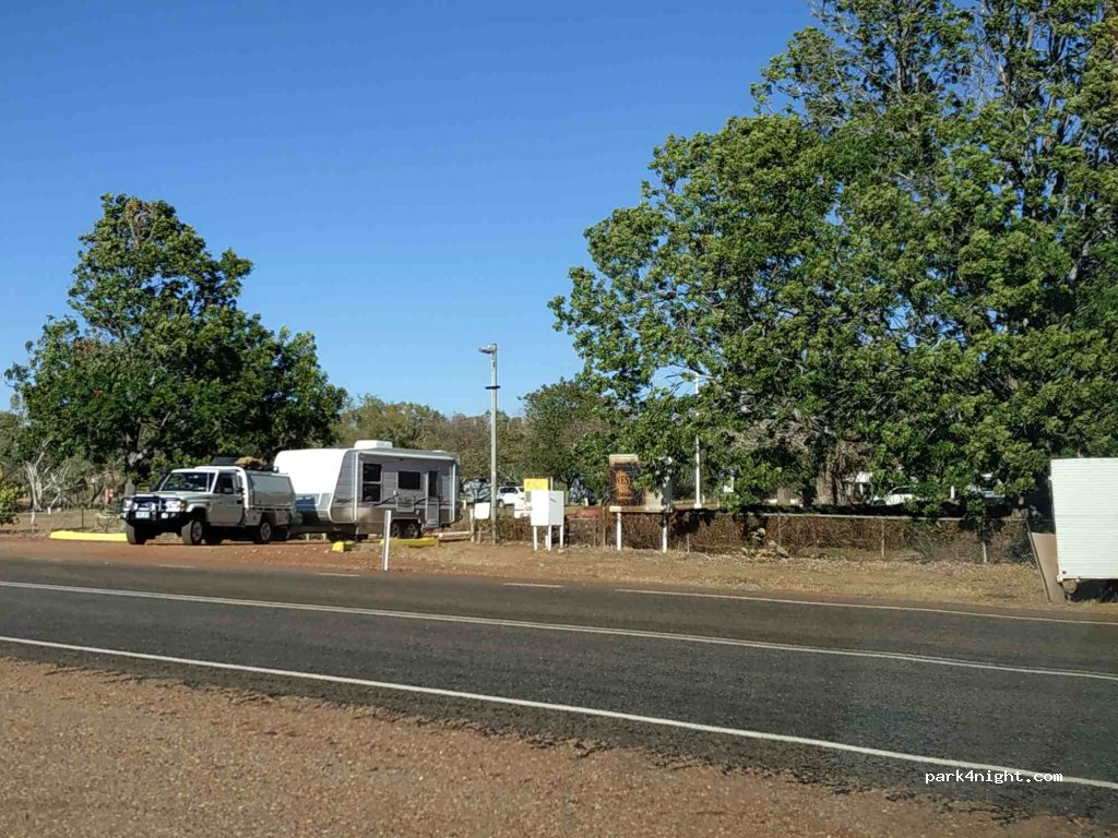 Banka Banka West Station & Tourist Park