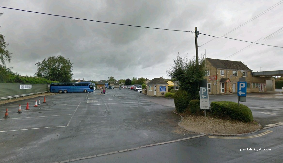 Bourton On The Water Coach Parking Gloucestershire United Kingdom