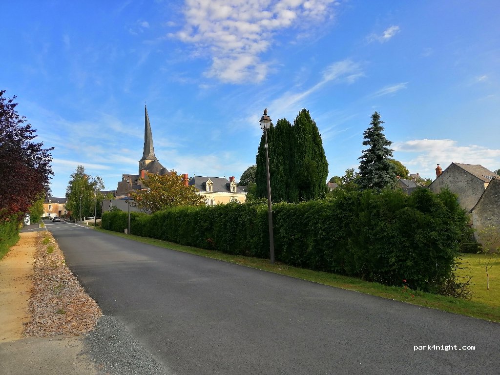 park4night (49150) Baugé en Anjou 4 Rue de la Croix de Mission