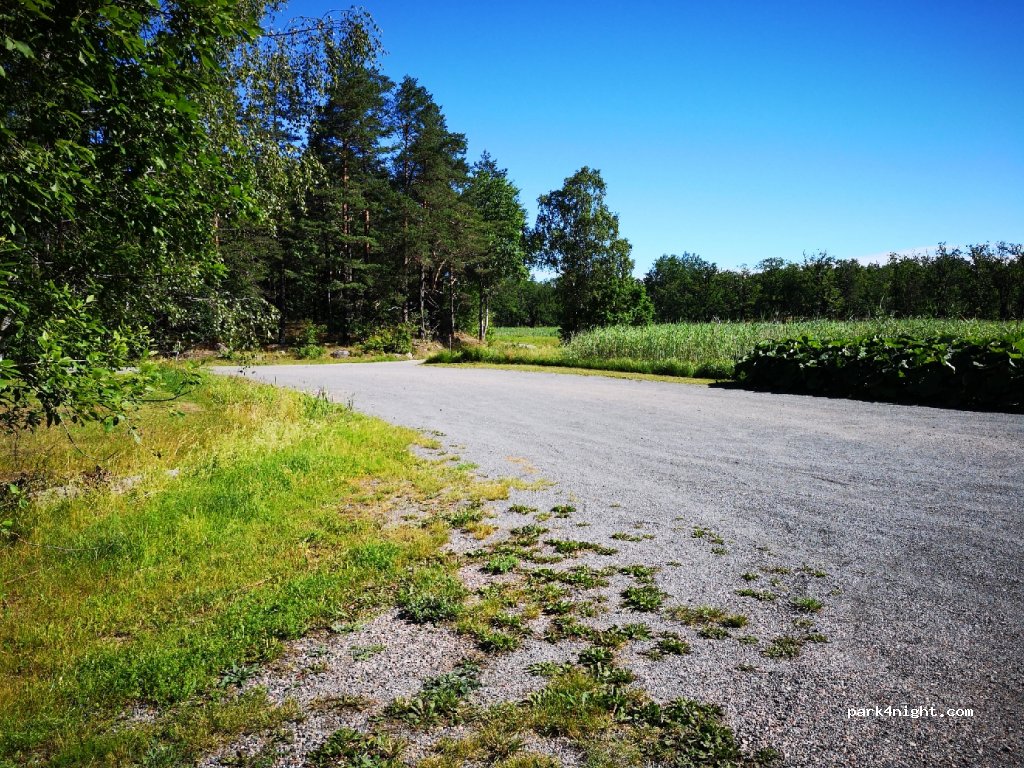 (613 41) Oxelösund - Våtmark parkeringen photo 5