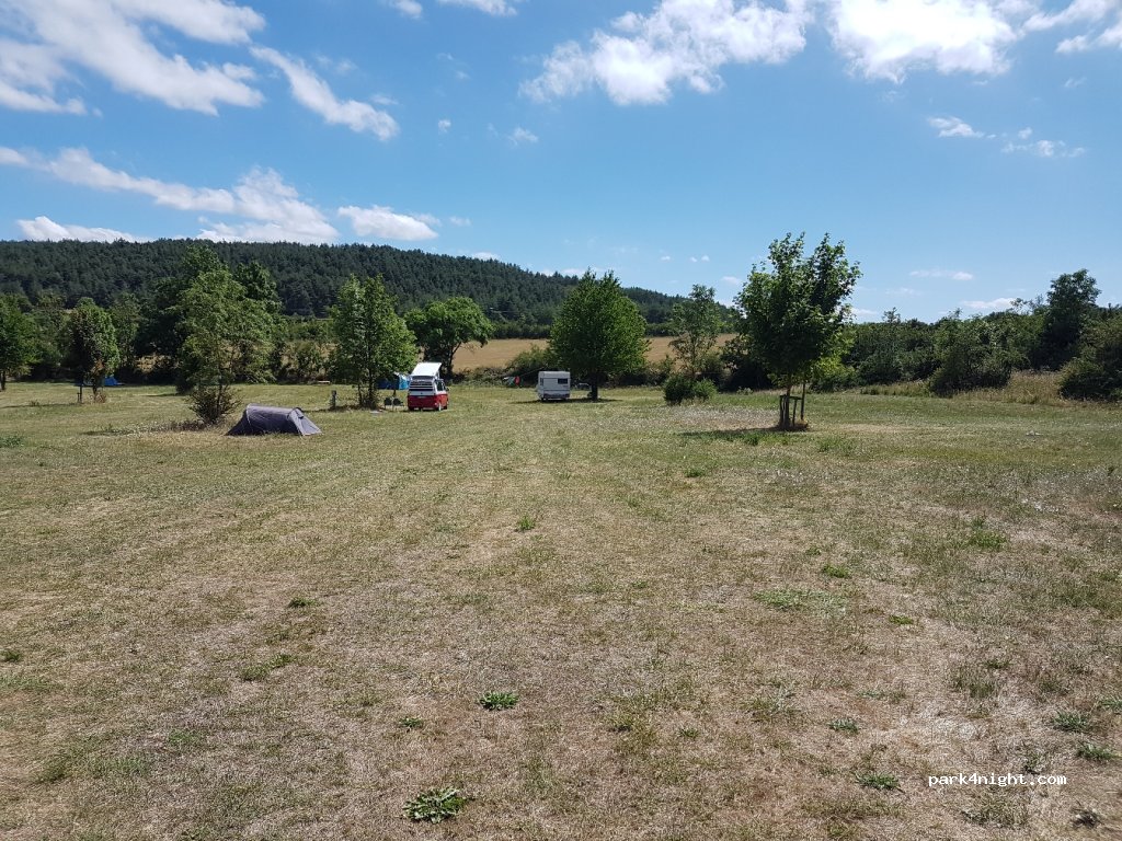 Camping Lozère La Combe Du Méjean Camping à La Ferme