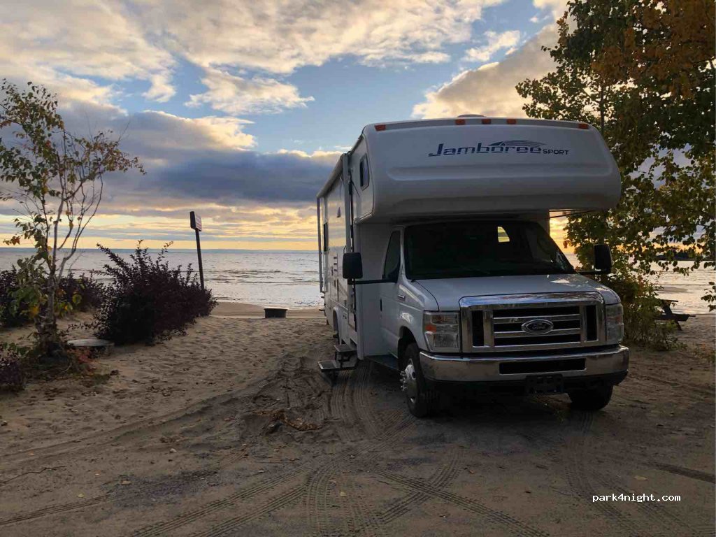 Campingplatz, SaintHenrideTaillon,100 Chemin Belley, LacSaintJean