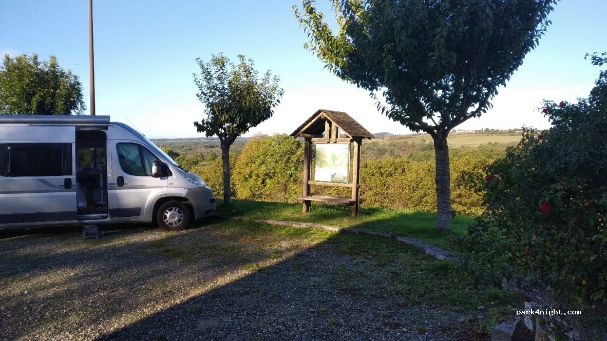 Châtres - Unnamed Road photo 4