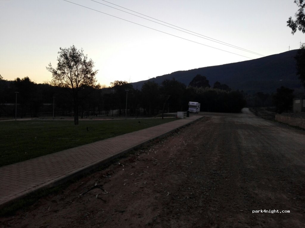 Lousã,Alameda Juiz Conselheiro Neves Ribeiro thumbnail 2