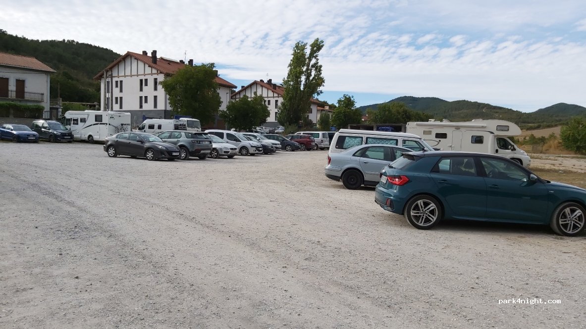 Parking caravanas en Guadarrama