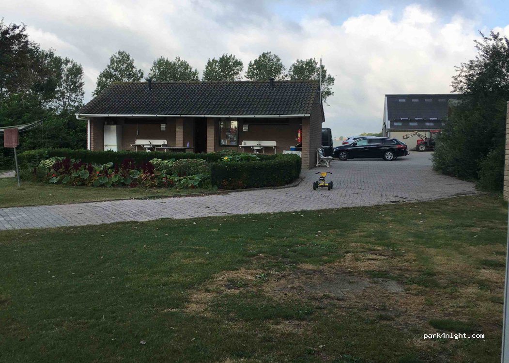 (4364 AT) Middenin