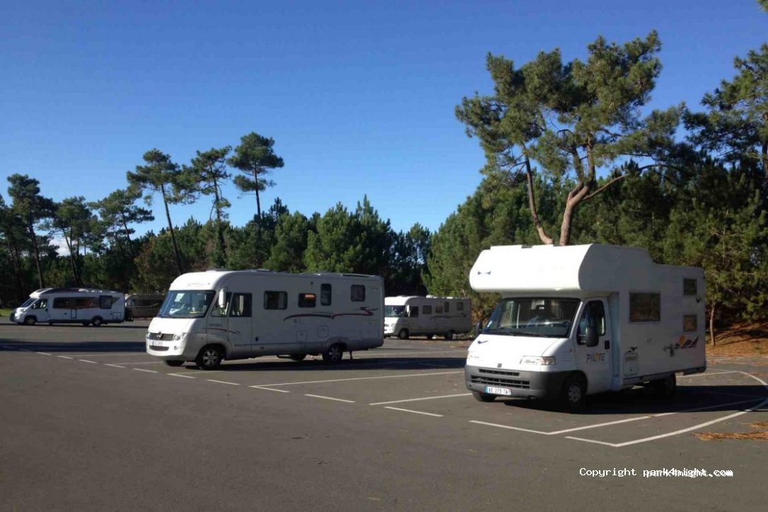 Aire Cc Stat Payant Les Mathes Avenue De L Atlantique Charente Maritime France