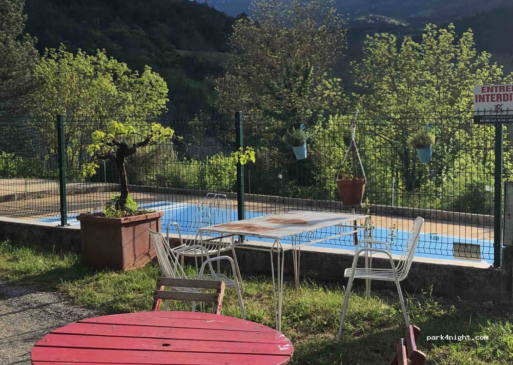 Camping, SaintNazaireleDésert, 200 Descente des Terrasses, Drôme, France