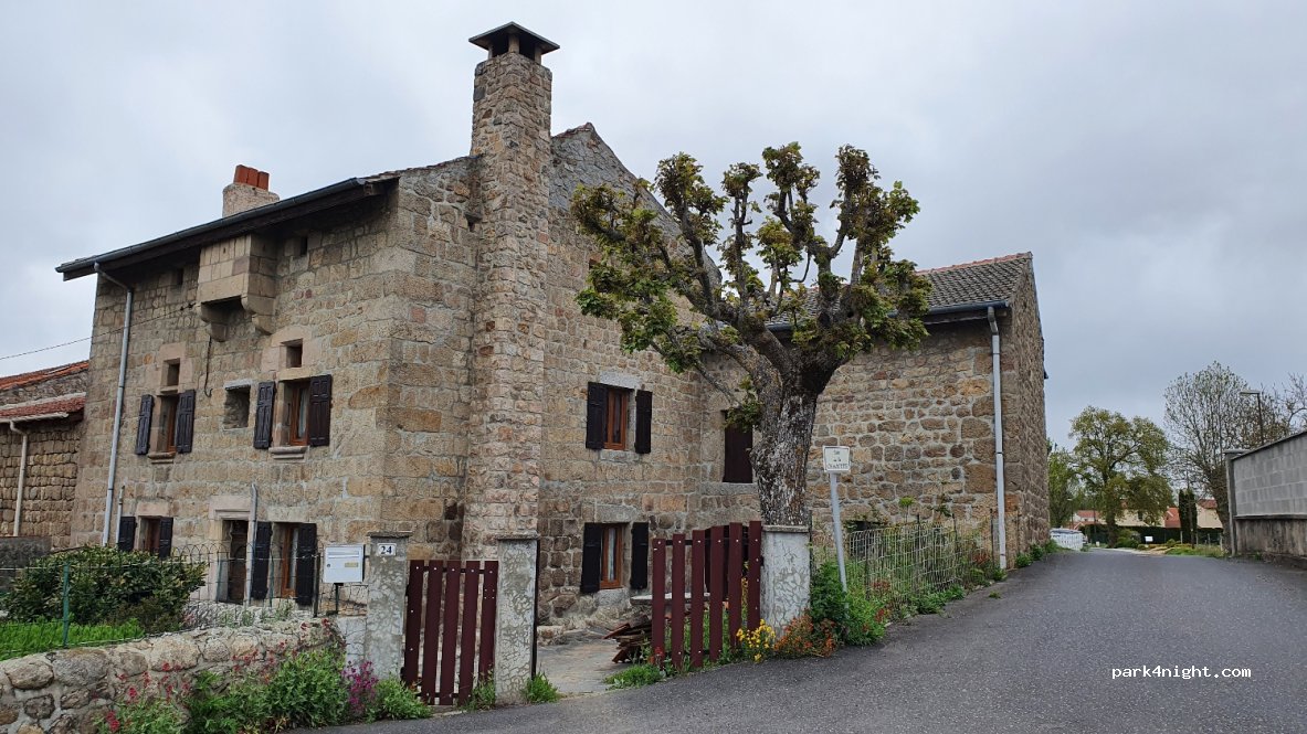 Dag en nacht parkeren, Grazac, Le Garay, HauteLoire, France