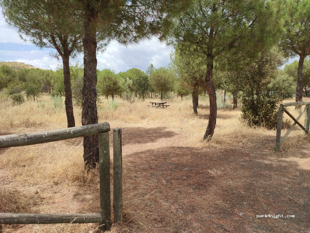 Hornachos, 7 BA-079 thumbnail 2