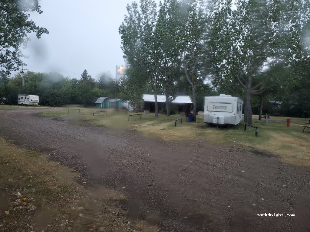(S0N 1A0) Gull Lake Campground photo 5