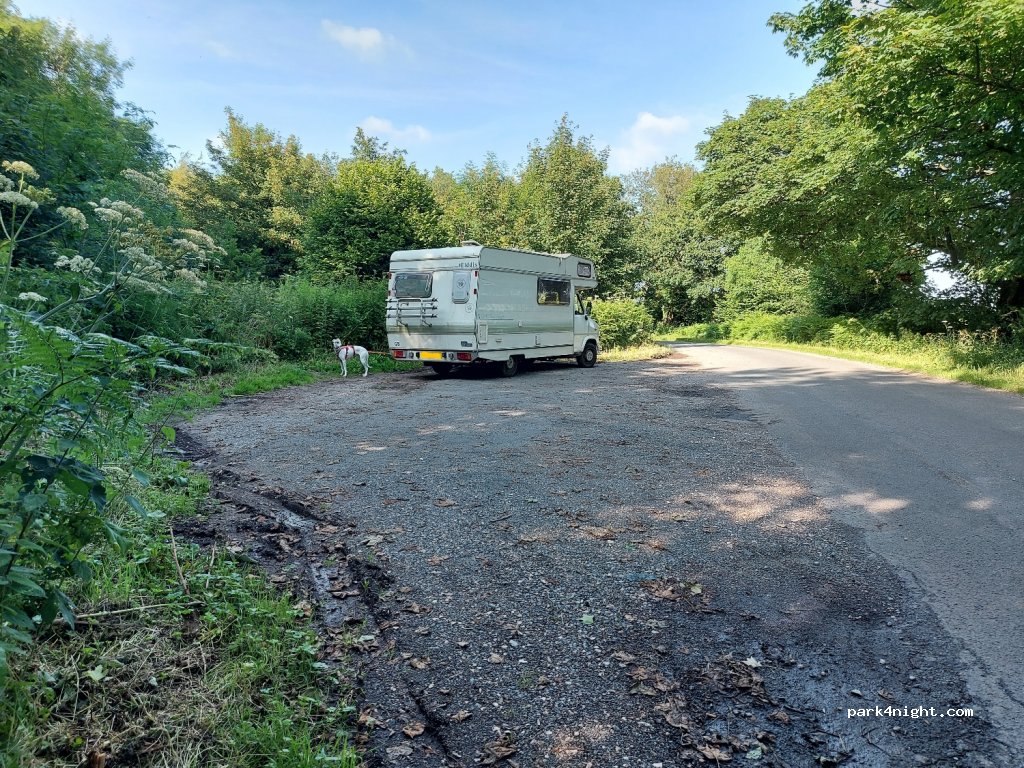 (DT2) - Unnamed Road