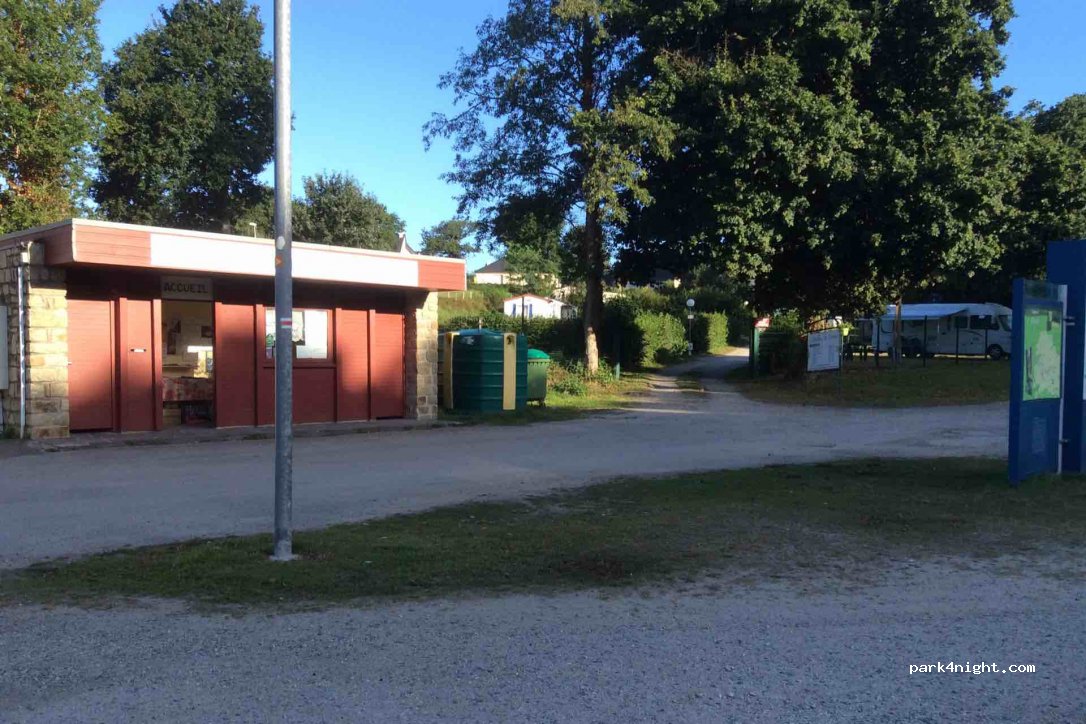 Camping, Glomel, 11 Rue du Lac, Côtesd'Armor, France