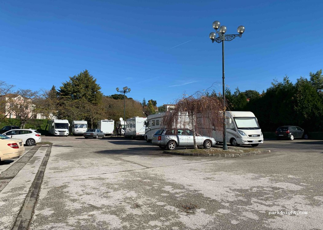 Castanheira de Pêra, 5 Avenida Adrião Reis thumbnail 2