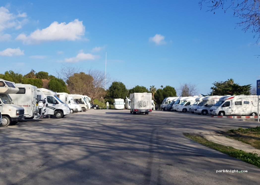 Parking Caravanas Pascual - Camping Empordà