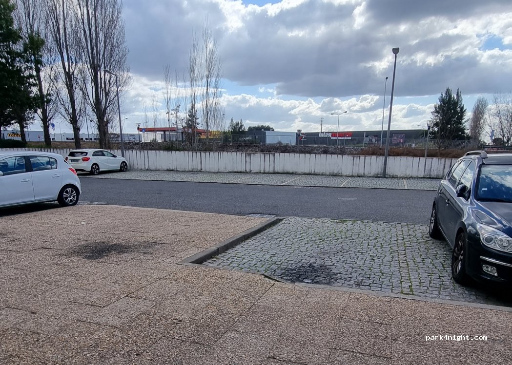 Bairro dos Assentos, 4 Rua Luís Pathé thumbnail 4