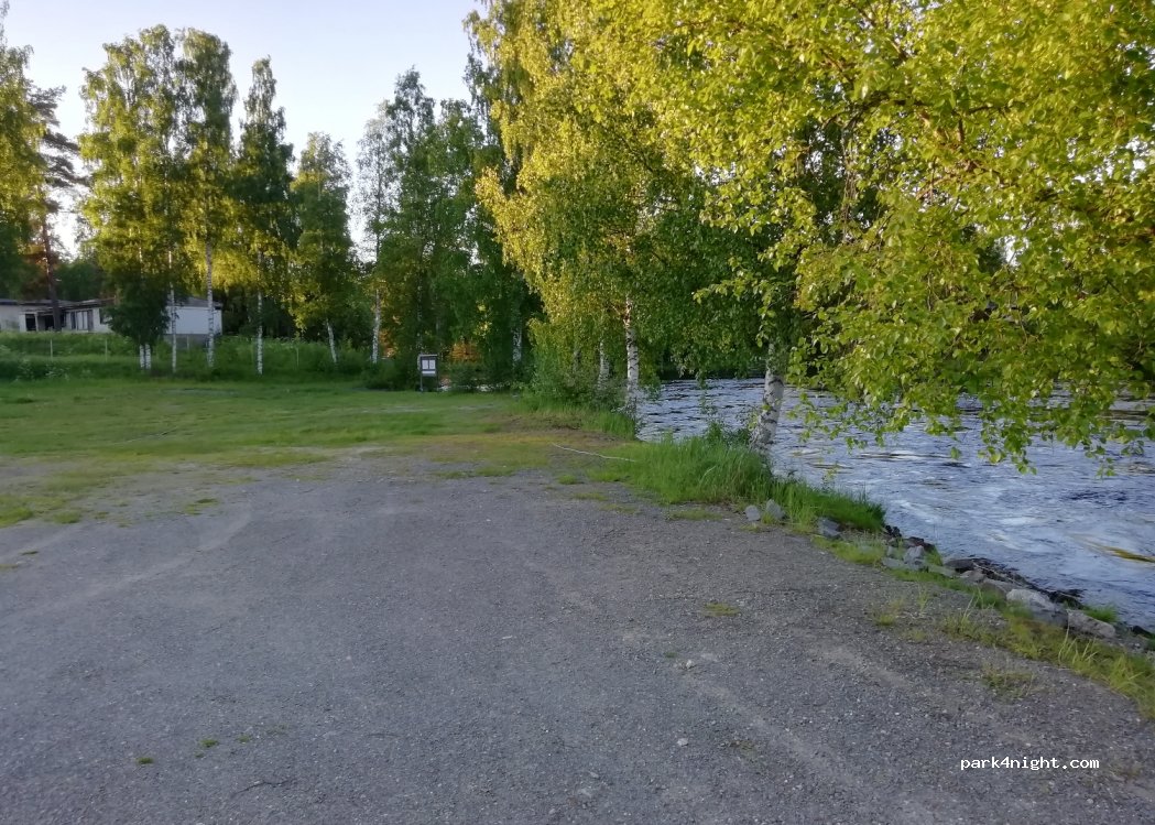 - 98 Itäkyläntie